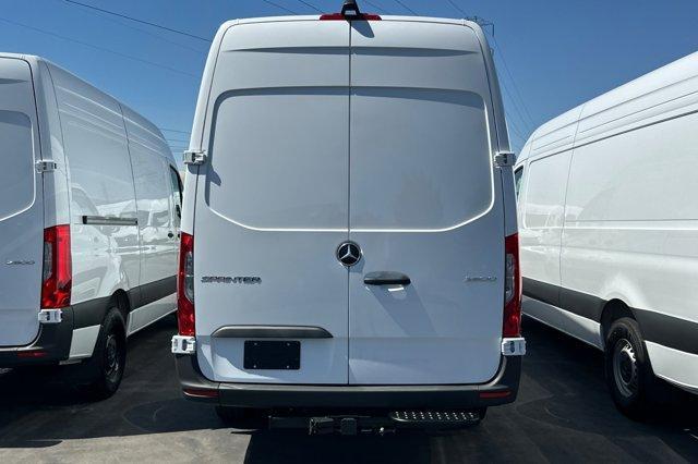new 2025 Mercedes-Benz Sprinter 2500 car, priced at $63,180