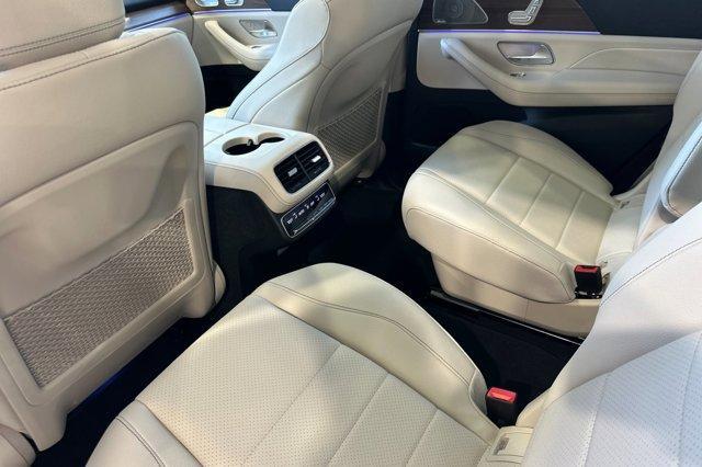 new 2025 Mercedes-Benz GLS 450 car, priced at $91,580