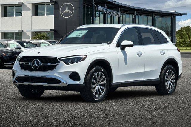 new 2025 Mercedes-Benz GLC 300 car, priced at $53,270