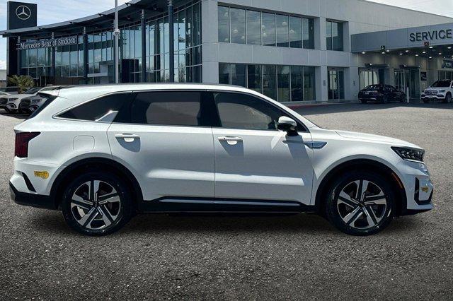 used 2022 Kia Sorento Plug-In Hybrid car, priced at $35,999