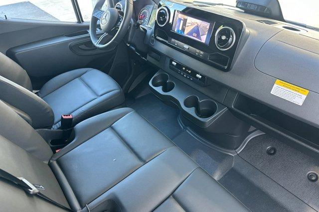 new 2025 Mercedes-Benz Sprinter 2500 car, priced at $66,189