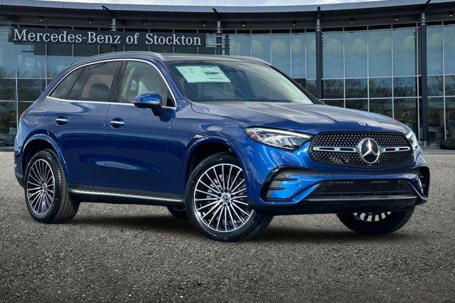 new 2025 Mercedes-Benz GLC 300 car, priced at $62,305
