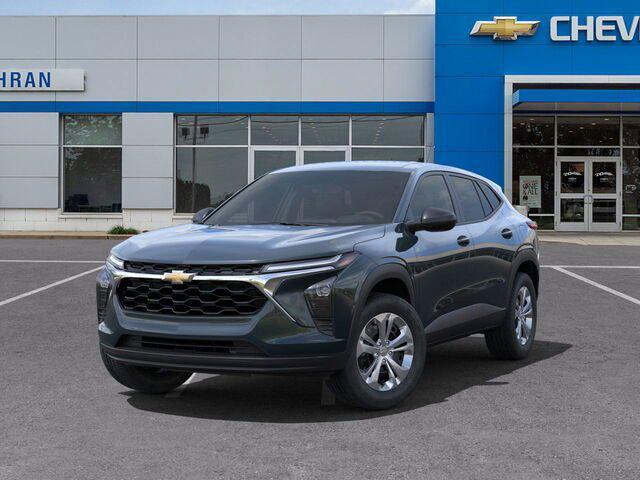 new 2025 Chevrolet Trax car, priced at $22,140