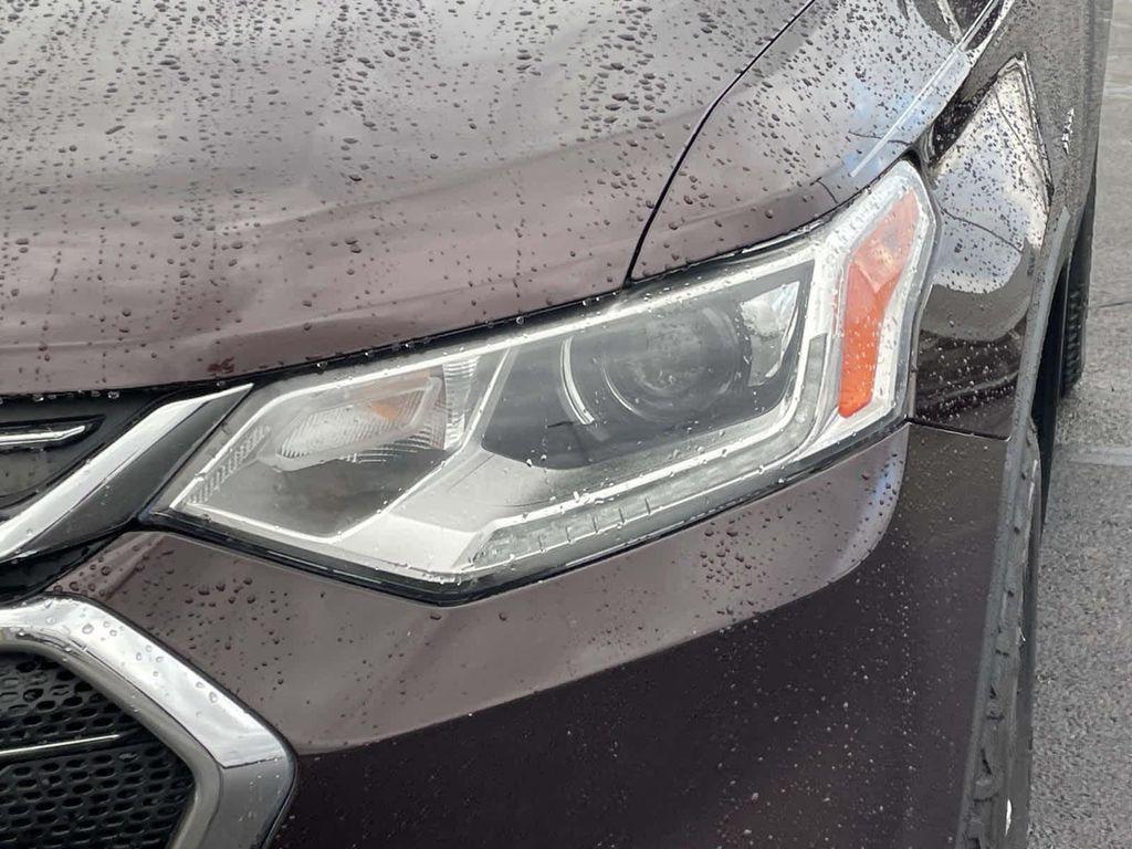 used 2021 Chevrolet Traverse car, priced at $18,998