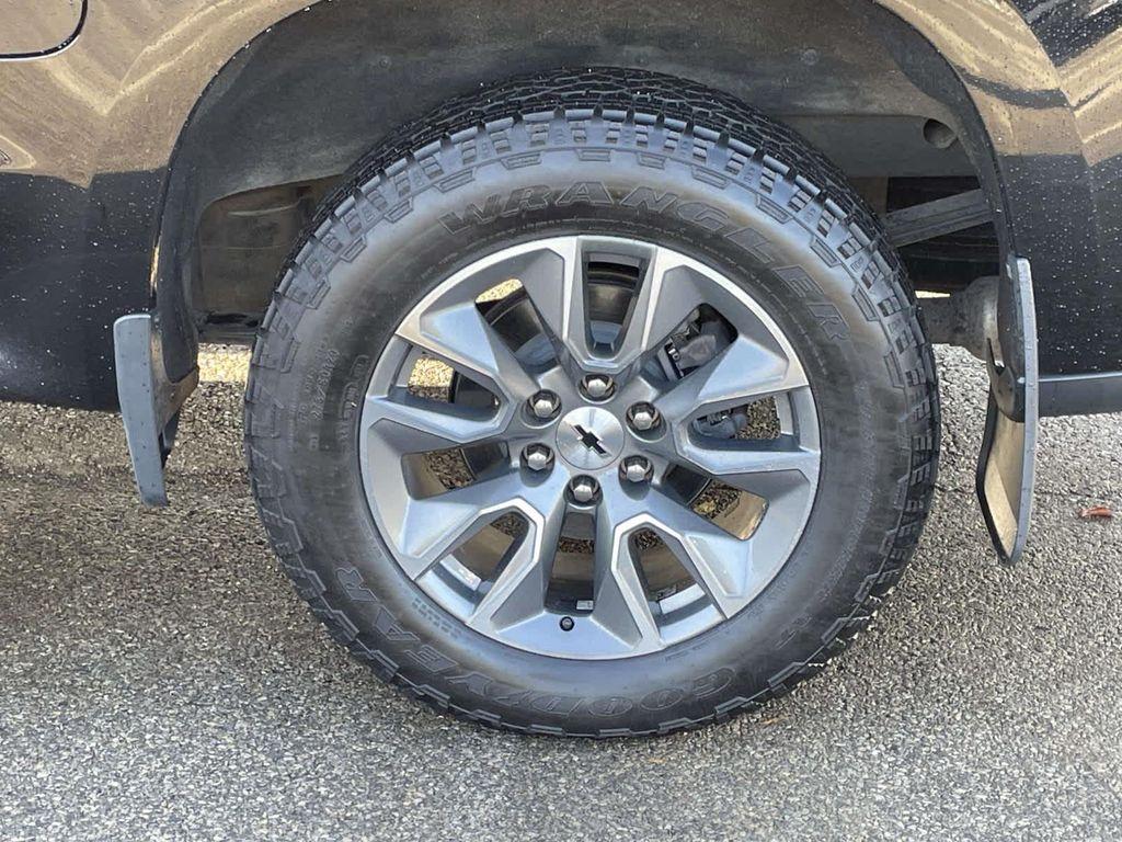 used 2021 Chevrolet Silverado 1500 car, priced at $37,988
