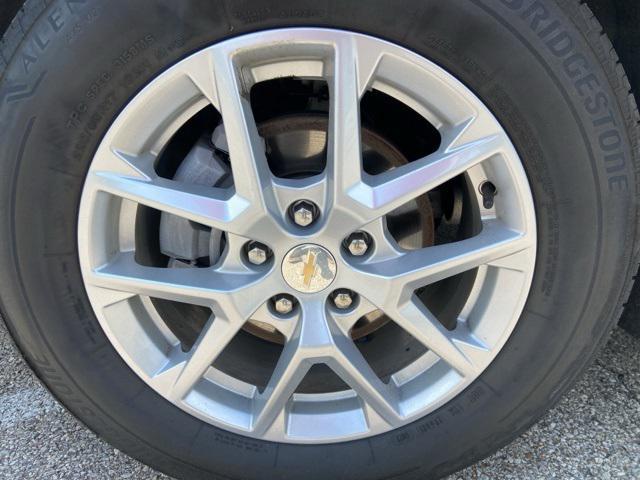 used 2023 Chevrolet Equinox car, priced at $22,242