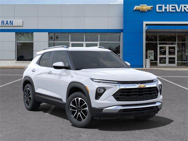 new 2025 Chevrolet TrailBlazer car, priced at $27,407