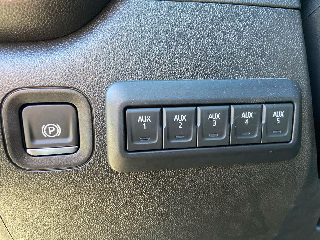 new 2025 Chevrolet Silverado 3500 car, priced at $54,278