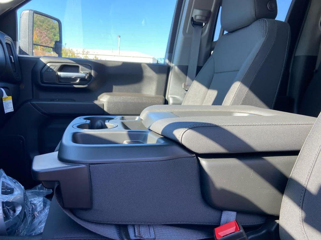 new 2025 Chevrolet Silverado 3500 car, priced at $54,278