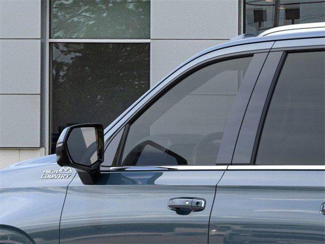 new 2025 Chevrolet Suburban car, priced at $90,680