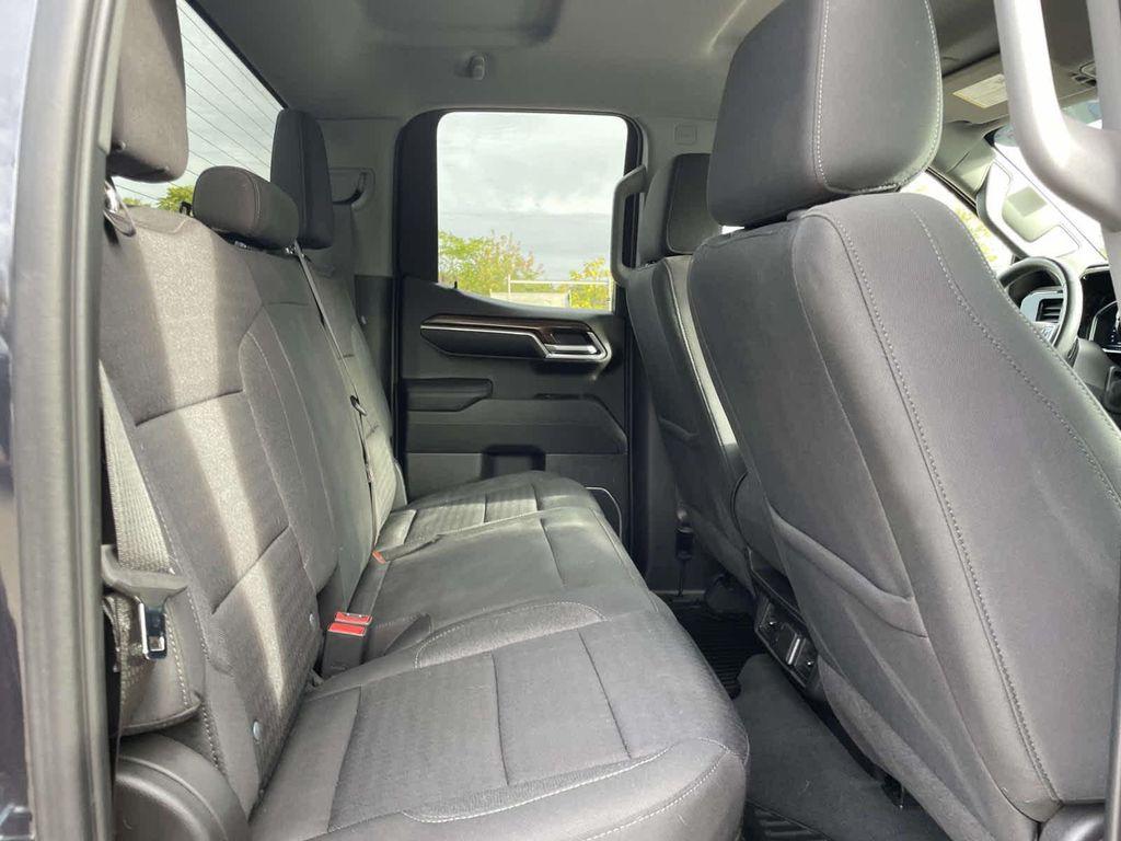 used 2022 Chevrolet Silverado 1500 car, priced at $35,385