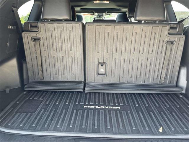used 2021 Toyota Highlander car, priced at $37,357