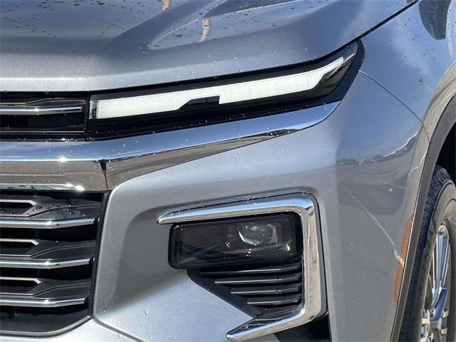 used 2024 Chevrolet Traverse car, priced at $39,348