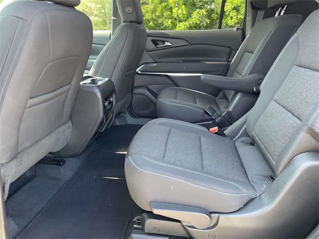 used 2024 Chevrolet Traverse car, priced at $39,348