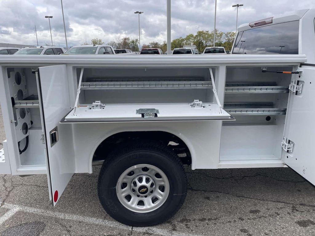 new 2025 Chevrolet Silverado 3500 car, priced at $54,278