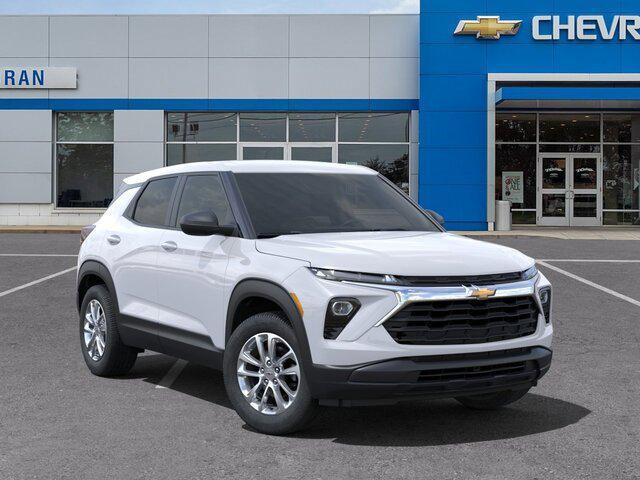 new 2025 Chevrolet TrailBlazer car, priced at $27,140