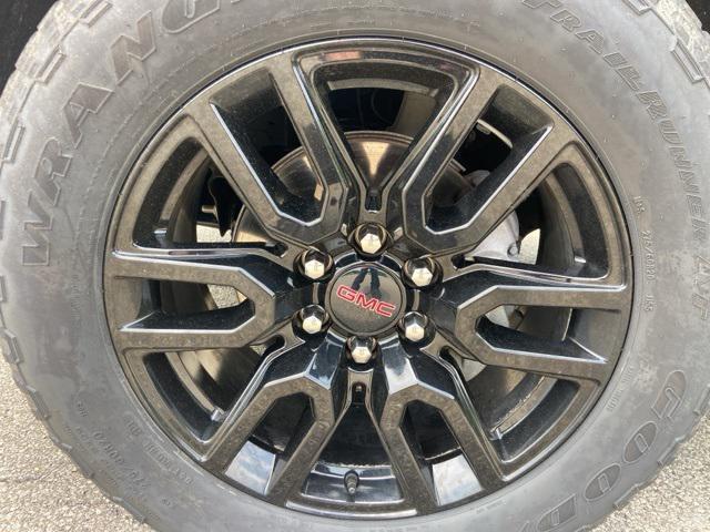 used 2023 GMC Sierra 1500 car, priced at $37,498