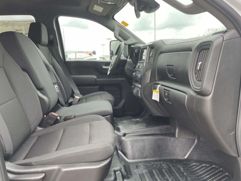 new 2025 Chevrolet Silverado 3500 car, priced at $54,278