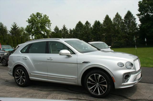 used 2021 Bentley Bentayga Hybrid car, priced at $134,900