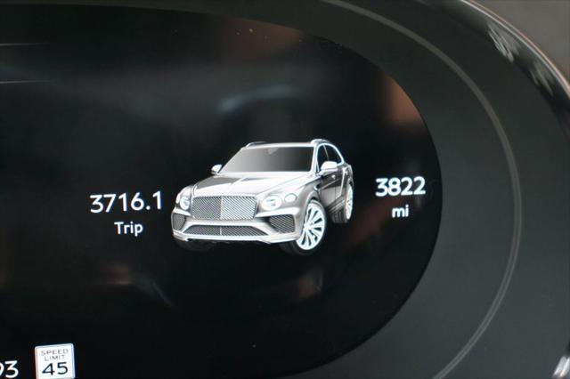 used 2021 Bentley Bentayga Hybrid car, priced at $134,900
