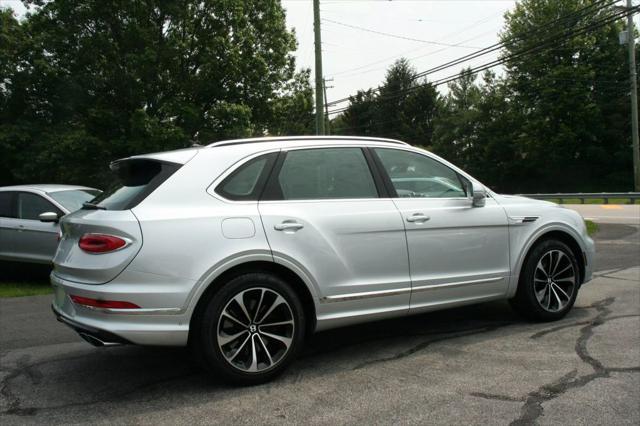 used 2021 Bentley Bentayga Hybrid car, priced at $134,900