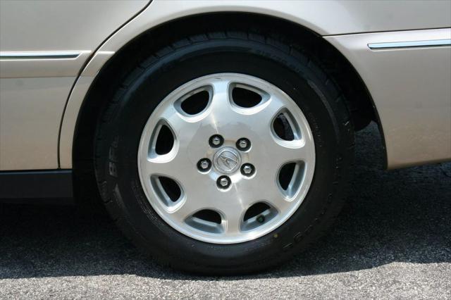 used 2000 Acura RL car, priced at $7,450