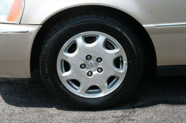 used 2000 Acura RL car, priced at $7,450