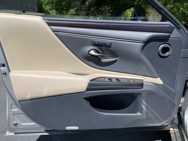 used 2019 Lexus ES 350 car, priced at $33,800