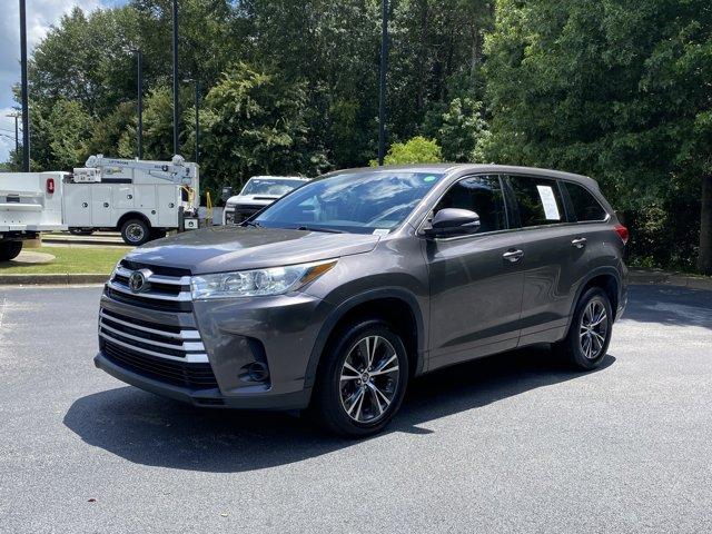 used 2018 Toyota Highlander car, priced at $22,300