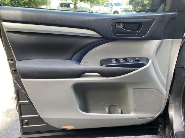 used 2018 Toyota Highlander car, priced at $22,300