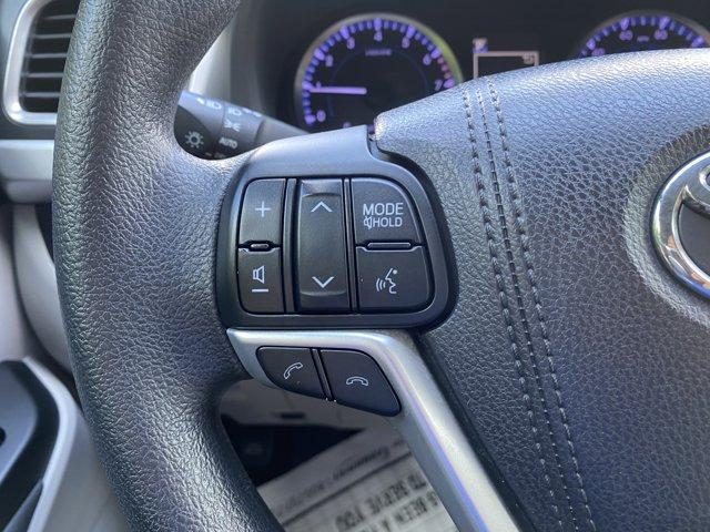 used 2018 Toyota Highlander car, priced at $22,300