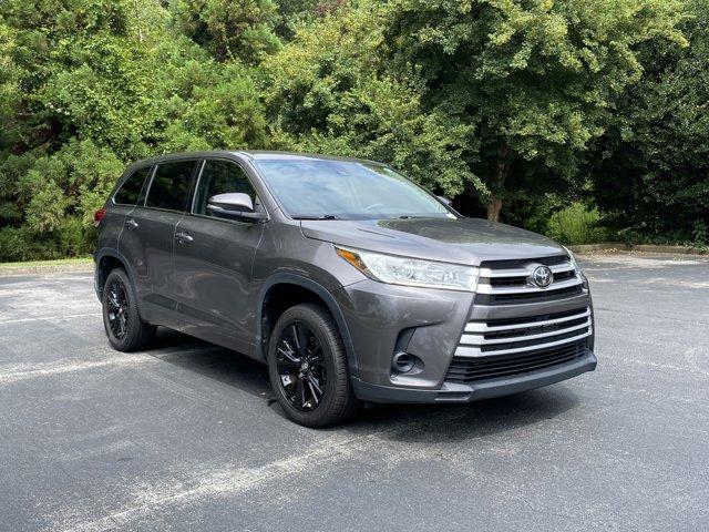 used 2018 Toyota Highlander car, priced at $22,300