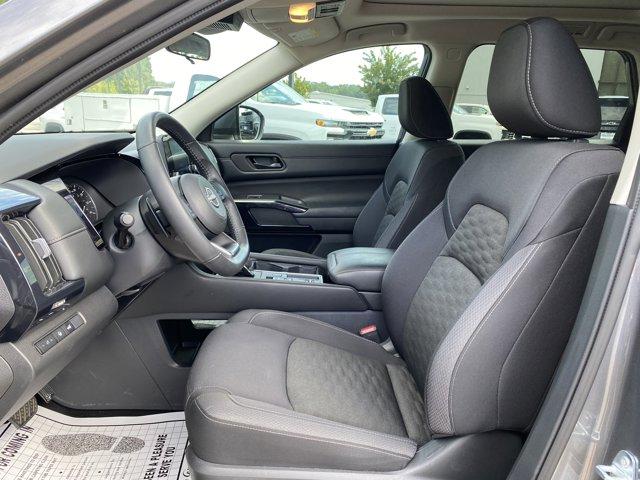 used 2024 Nissan Pathfinder car, priced at $35,757