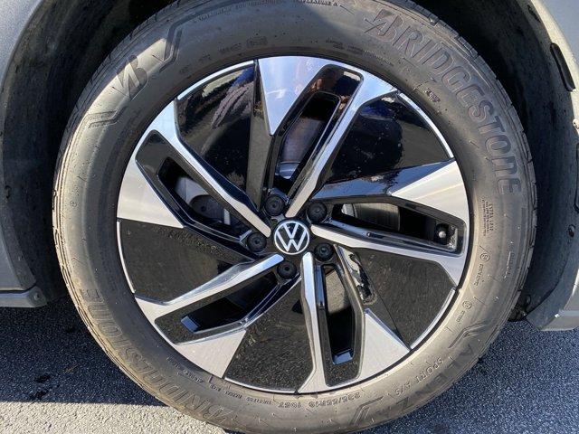 used 2022 Volkswagen ID.4 car, priced at $28,867