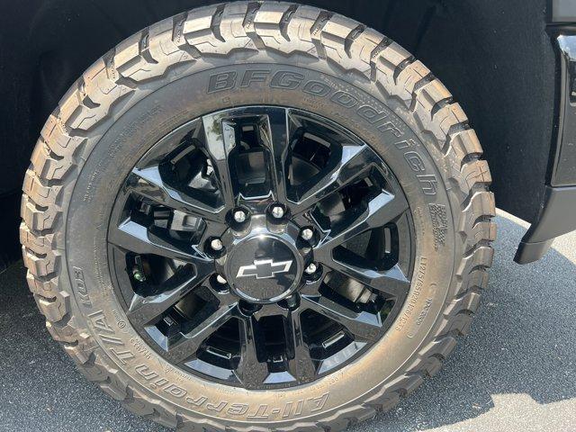 new 2025 Chevrolet Silverado 2500 car, priced at $90,389