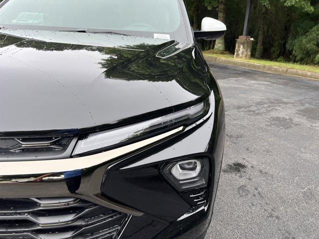 new 2025 Chevrolet TrailBlazer car, priced at $32,180