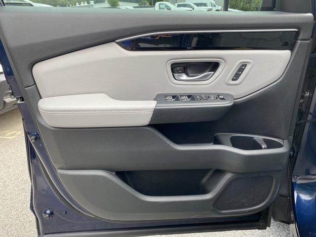 used 2024 Honda Pilot car, priced at $39,619