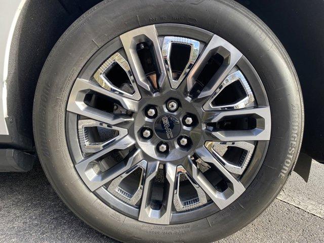 used 2023 GMC Yukon car, priced at $77,595