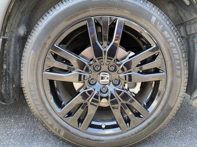 used 2021 Honda Pilot car, priced at $25,941