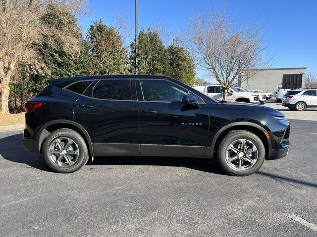 new 2025 Chevrolet Blazer car, priced at $34,135