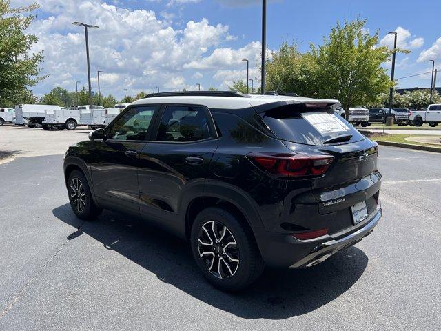 new 2025 Chevrolet TrailBlazer car, priced at $29,680