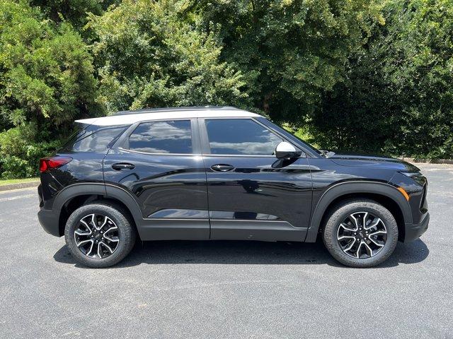 new 2025 Chevrolet TrailBlazer car, priced at $29,680