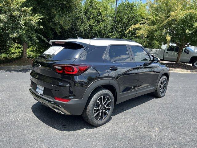 new 2025 Chevrolet TrailBlazer car, priced at $29,680