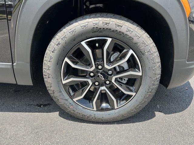 new 2025 Chevrolet TrailBlazer car, priced at $29,680