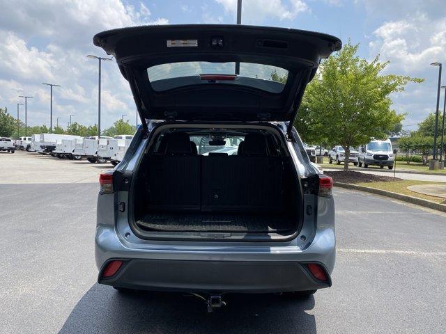 used 2021 Toyota Highlander car, priced at $29,989