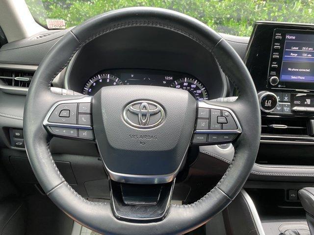 used 2021 Toyota Highlander car, priced at $29,989