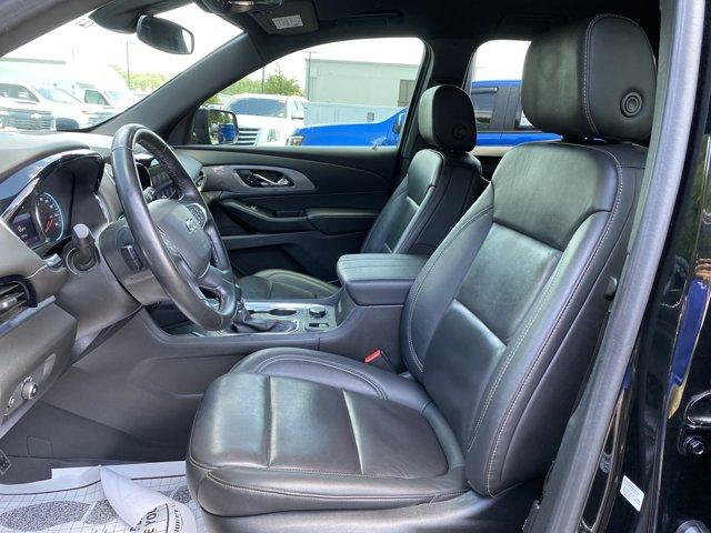 used 2023 Chevrolet Traverse car, priced at $32,999