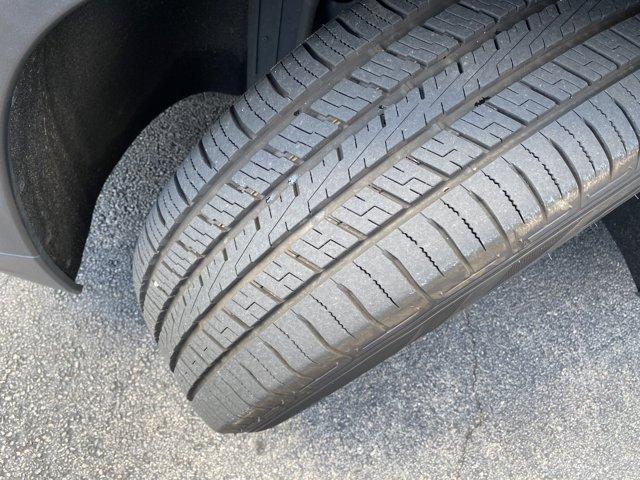 used 2023 Chevrolet Traverse car, priced at $32,999