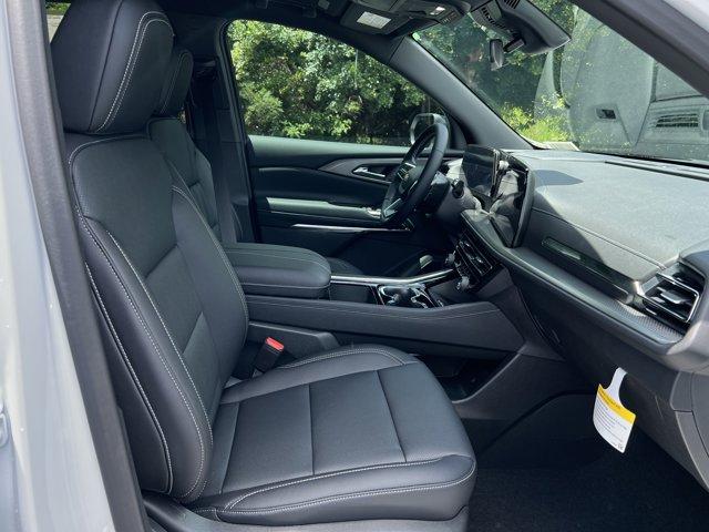 new 2025 Chevrolet Traverse car, priced at $44,939