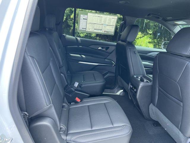 new 2025 Chevrolet Traverse car, priced at $44,939